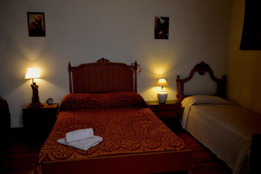 Hotel Casona La Boheme Buenos Aires Kamer foto